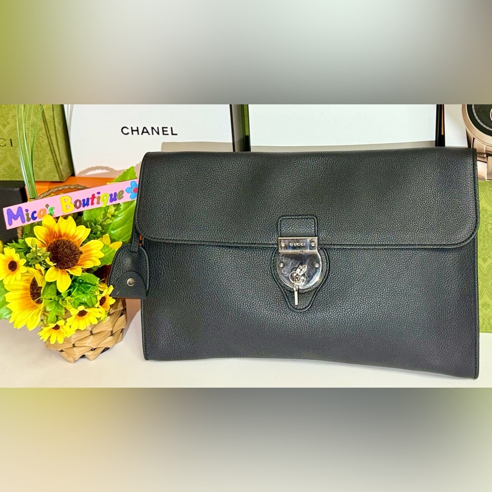 Auth GUCCI Leather Black Clutch Bag/Briefcase 🔥EUC Condition w/ key & dustbag - Picture 4 of 17